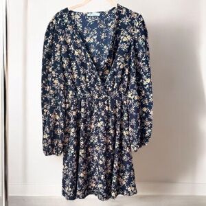 Cupshe Floral Mini Dress in Navy and Cream